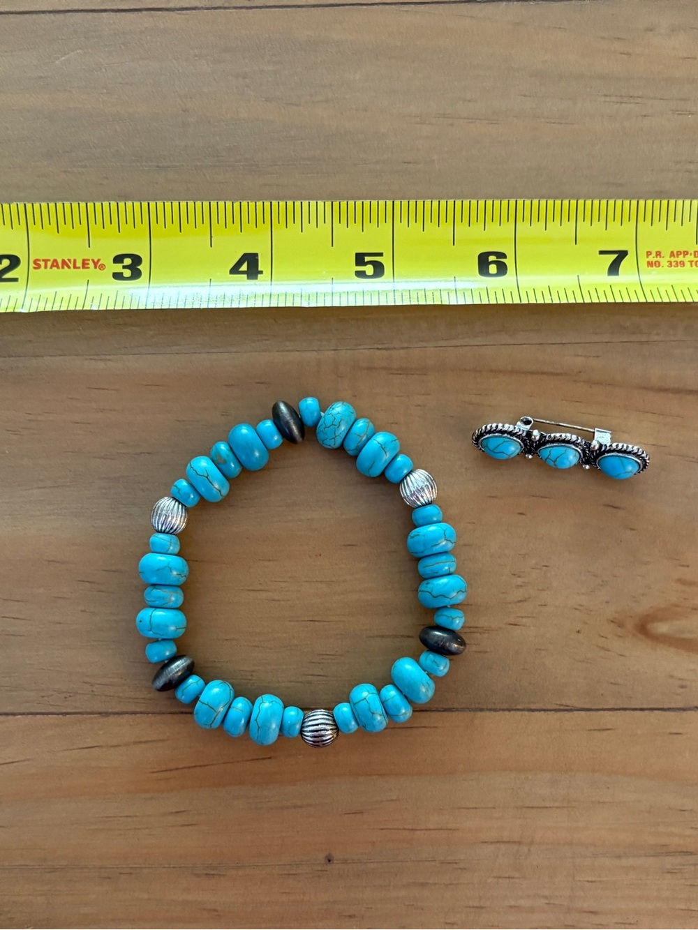 Turquoise Bead Stretch Bracelet and Pin Set